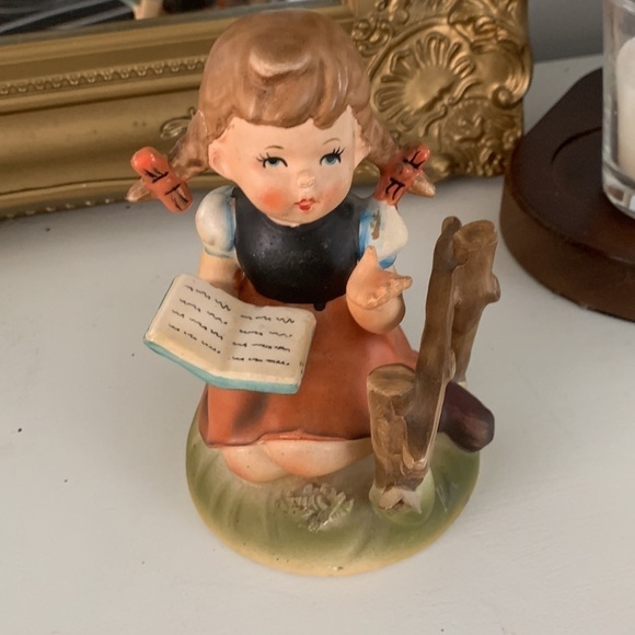Vintage‎ Erich Stauffer COUNTRY OUTING U 8517 Girl Ceramic Figurine - Picture 7 of 9